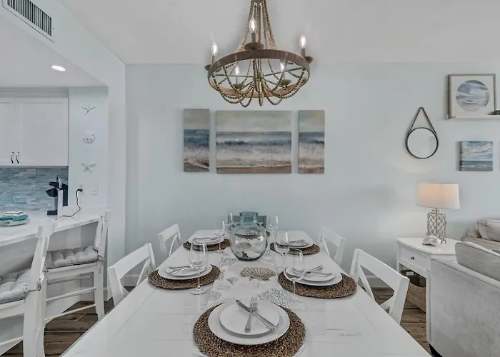 Apartment Bristol 1107-beachfront Updated On-site Restaurants Sleeps 9 Gulf Shores