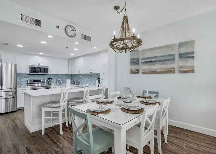 Apartment Bristol 1107-beachfront Updated On-site Restaurants Sleeps 9 Gulf Shores