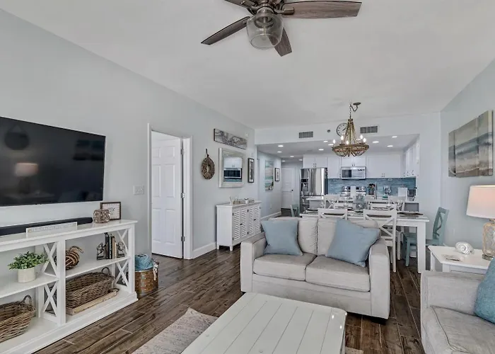 Bristol 1107-beachfront Updated On-site Restaurants Sleeps 9 Apartment *