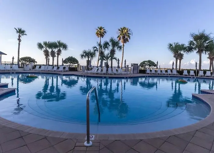 Bristol 1107-beachfront Updated On-site Restaurants Sleeps 9 Apartment *